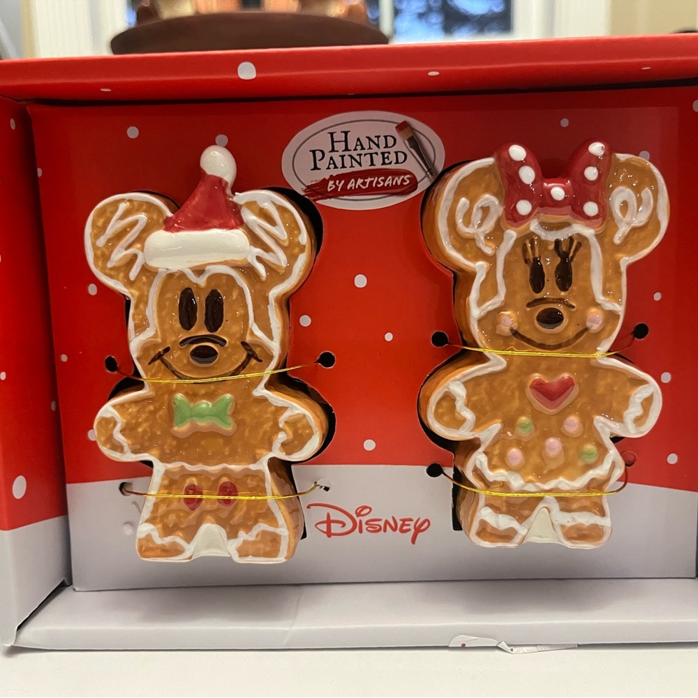 Disney Festive Gingerbread Mickey and Minnie Figures salt and pepper shakers